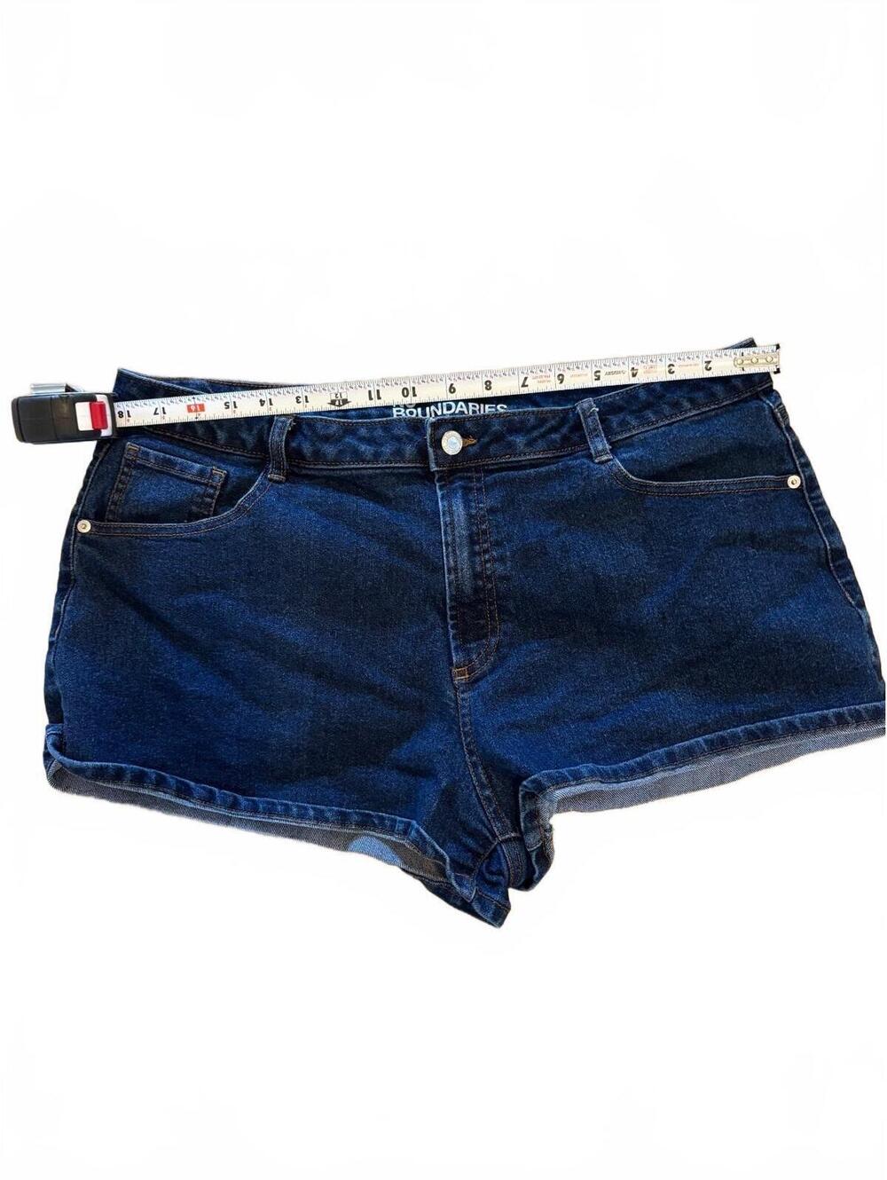 Y2K American Vintage No Boundaries Dark Wash Denim Shorts Size 18